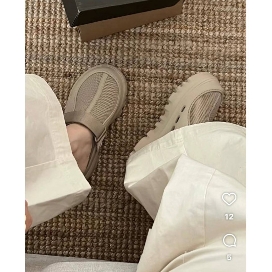 UGG PeakMod Sand