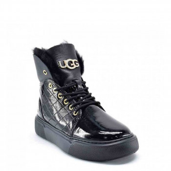 UGG Shanti Black