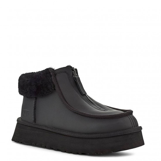 UGG Funkette Platform Boots Leather Black