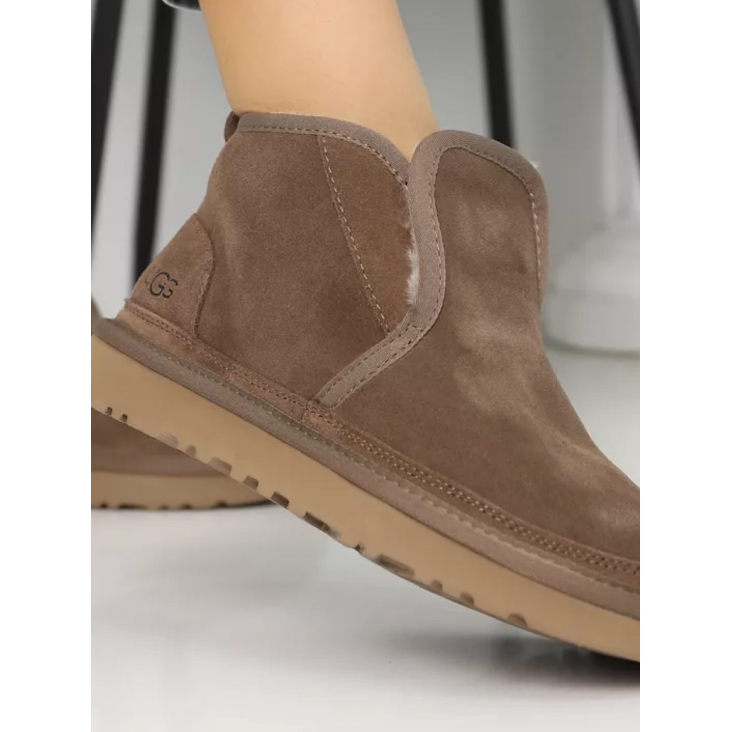 UGG Neumel Minimal Cappuccino