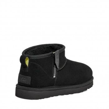 UGG Classic Ultra Mini ZIP Black