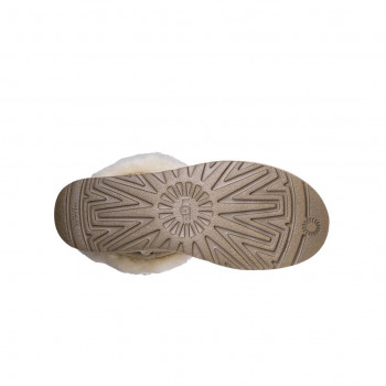 UGG Classic Short II Sand