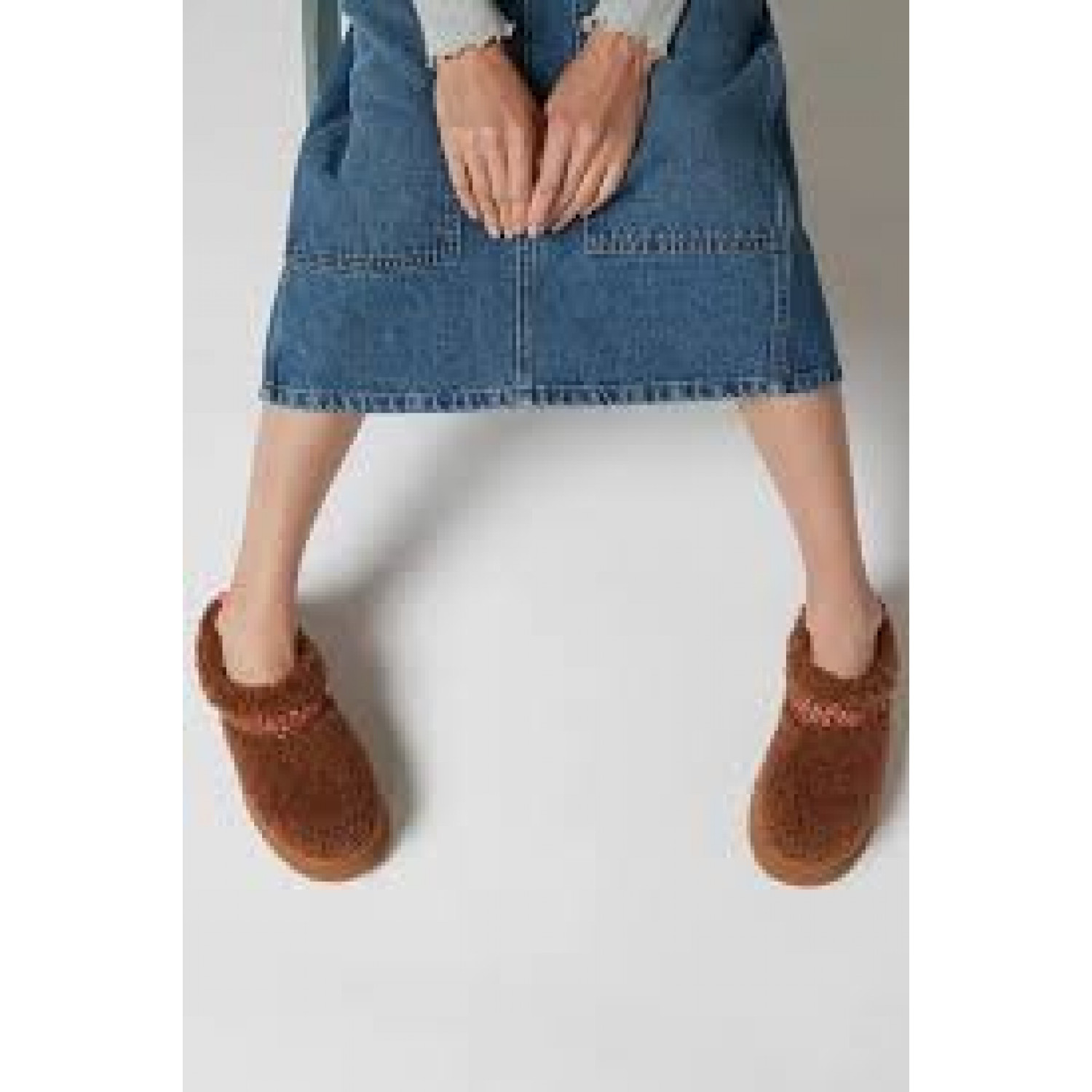 UGG Tazz Braid Hardwood